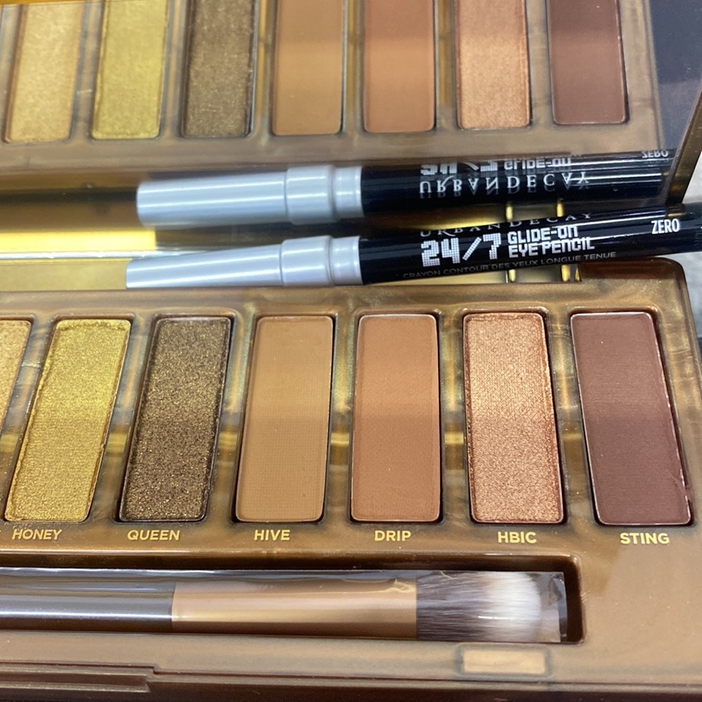Urban Decay Honey Palette and Zero Black Pencil Eyeliner - Picture 4 of 8
